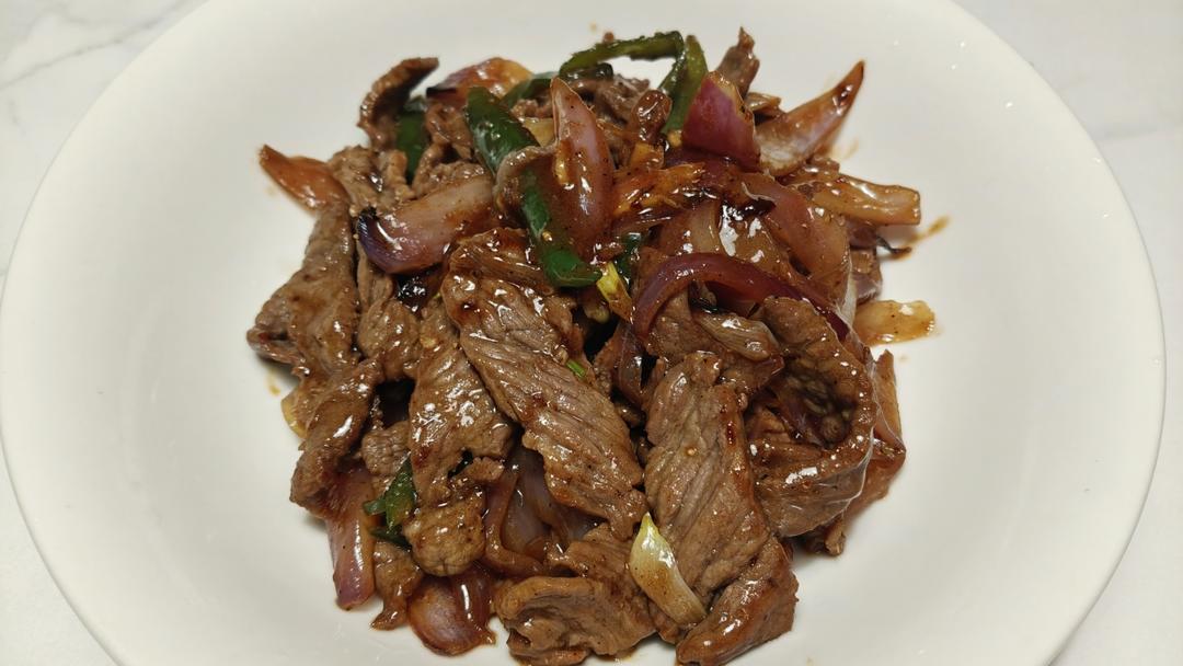 老少皆宜的一道“青椒洋葱爆炒牛肉”