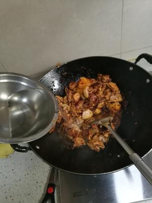 懒人版火锅底料烧鸡的做法 步骤3