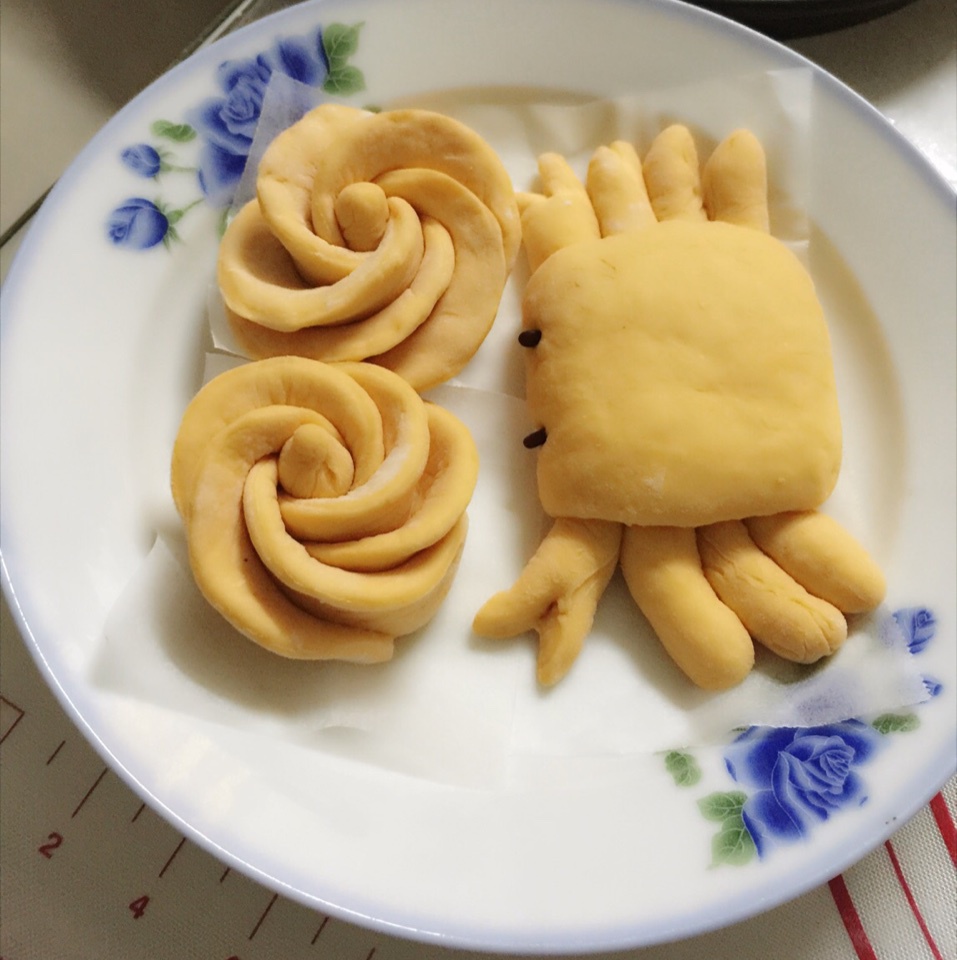南瓜玫瑰花馒头