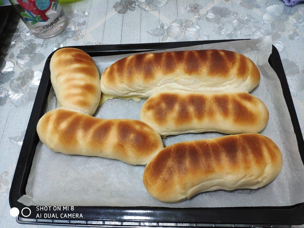 超好吃的毛毛虫面包