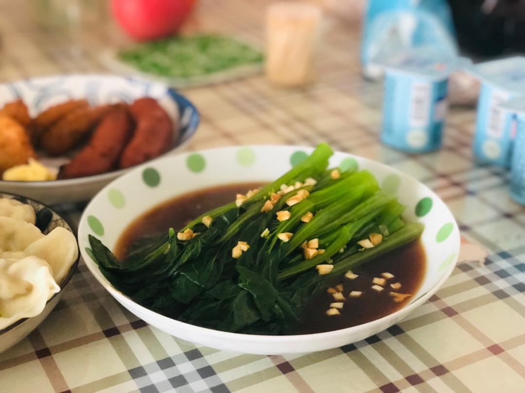 白灼菜心