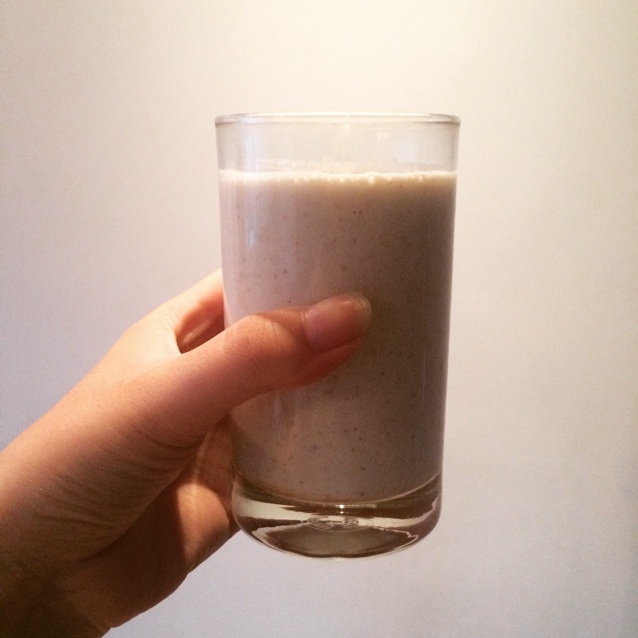自制hey juice排毒果蔬汁。