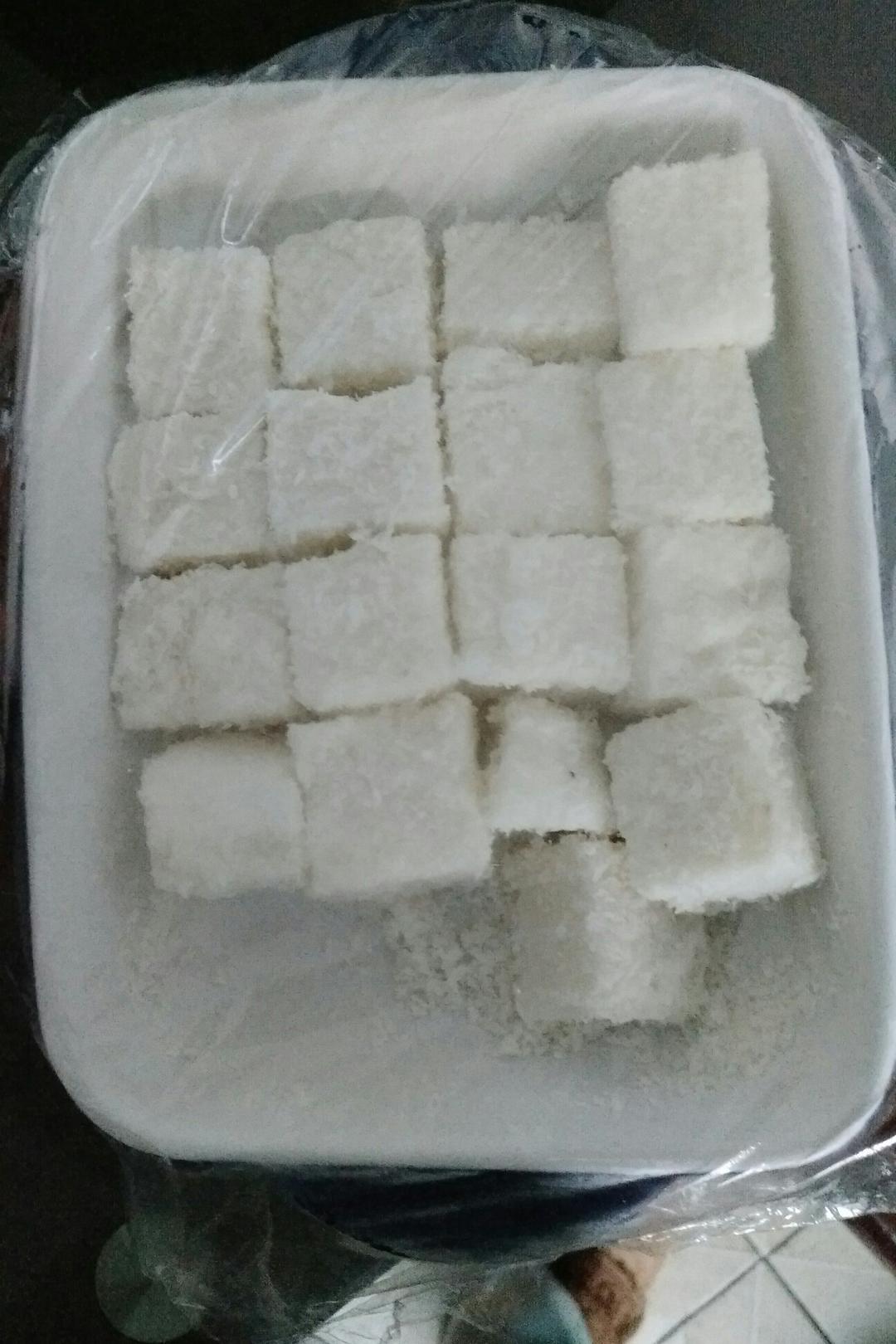 完胜85度C牛奶椰丝小方