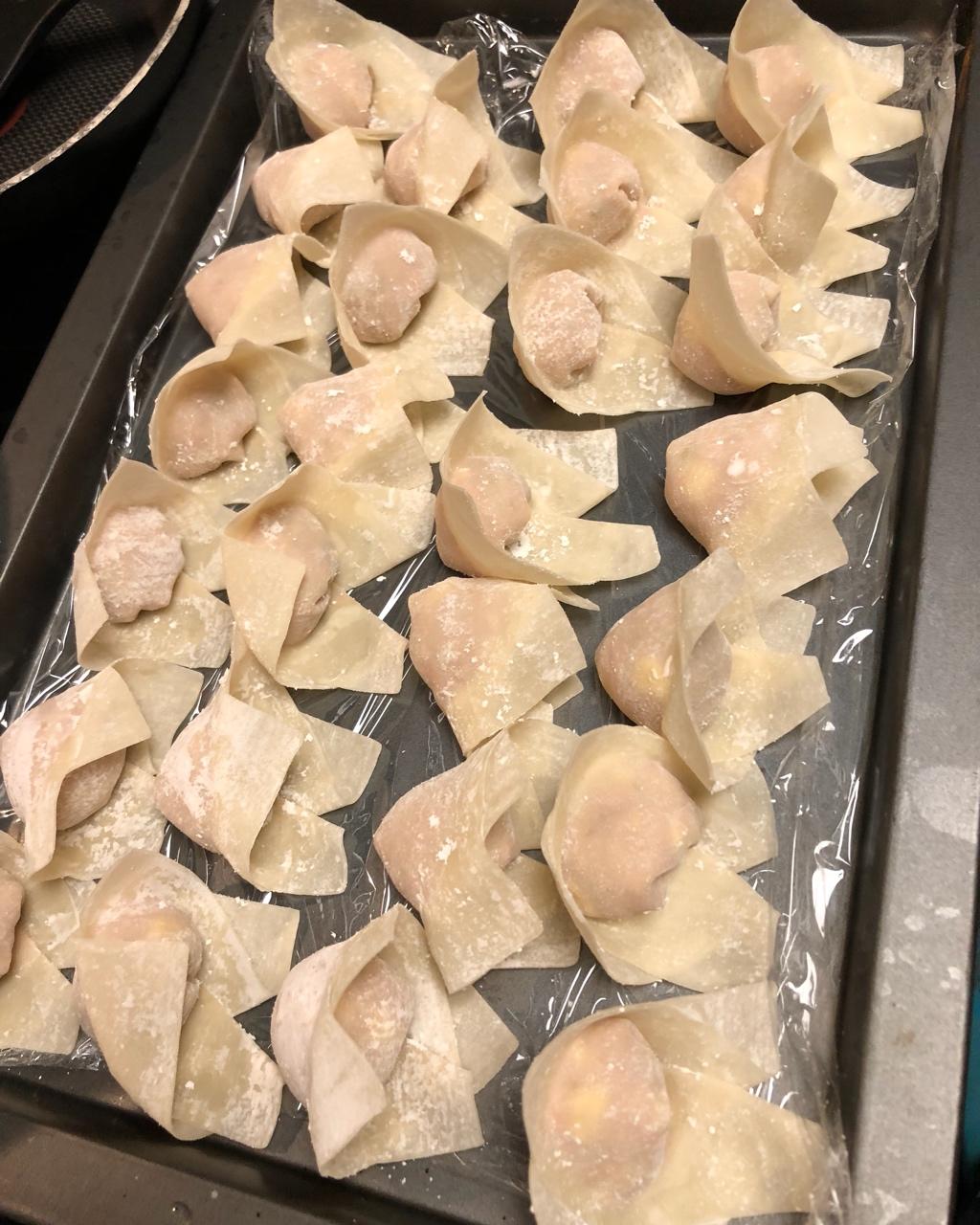 鲜肉虾仁玉米馄饨
