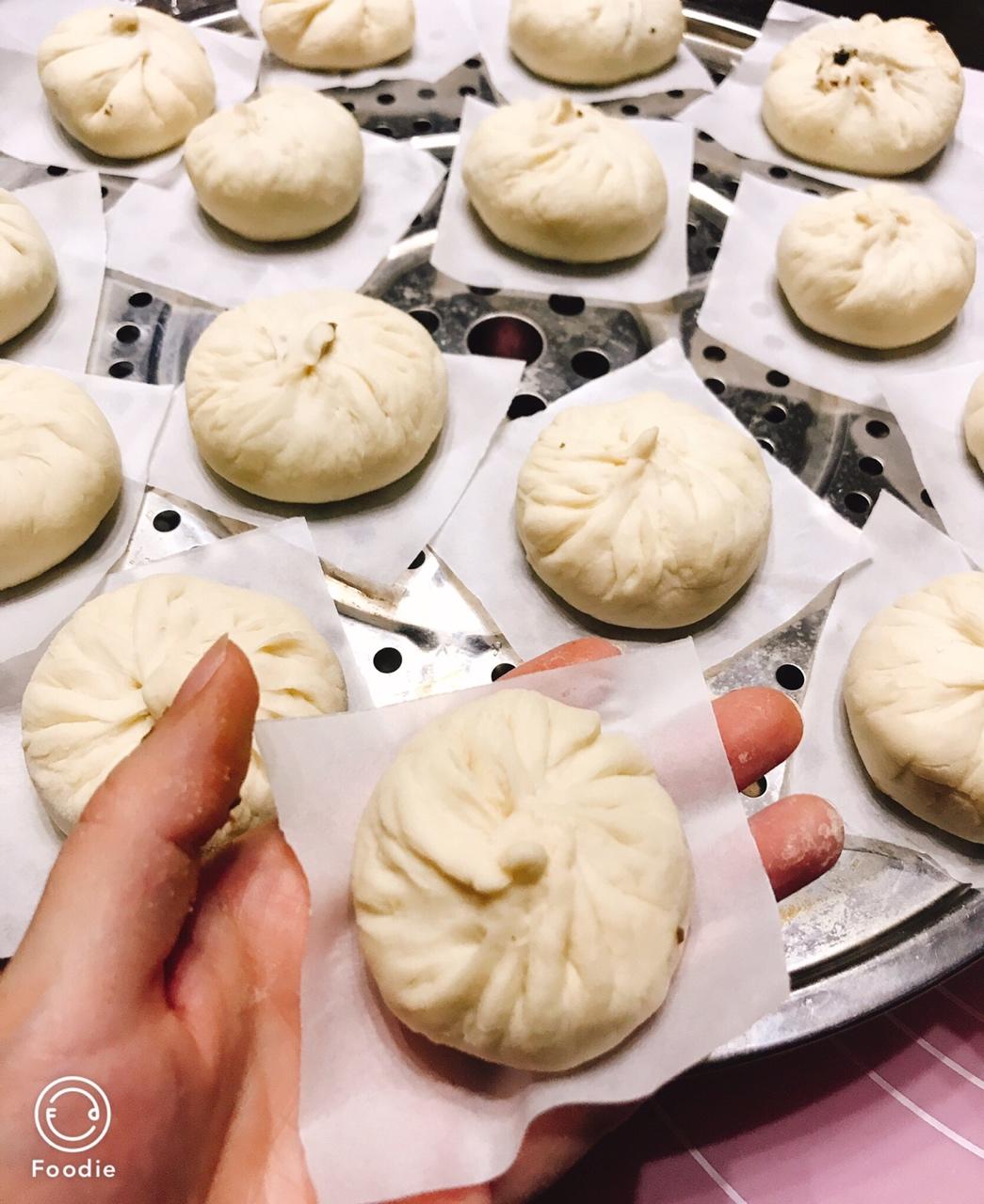 汁香四溢肉包子