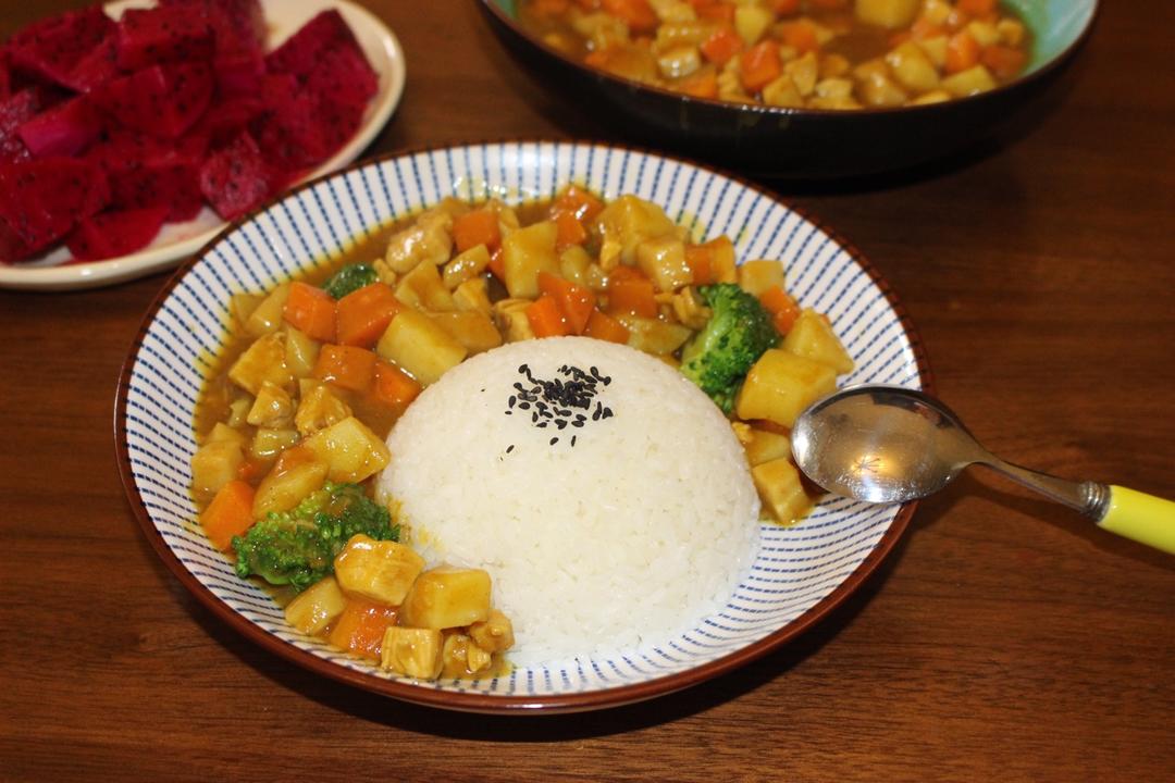 简约日式咖喱饭