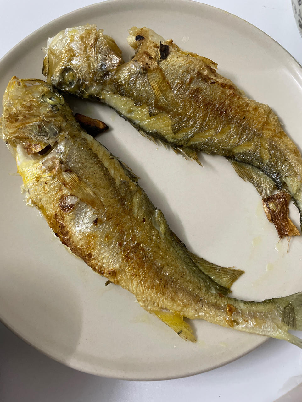 香煎小黄鱼