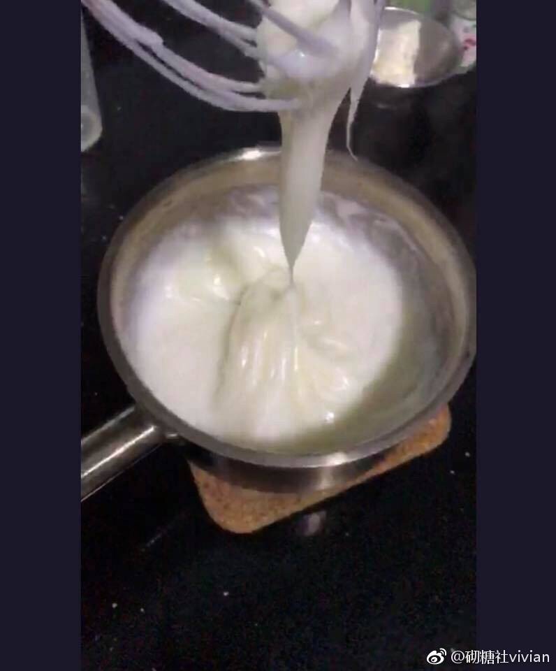 裱花牛奶酱的做法 步骤9