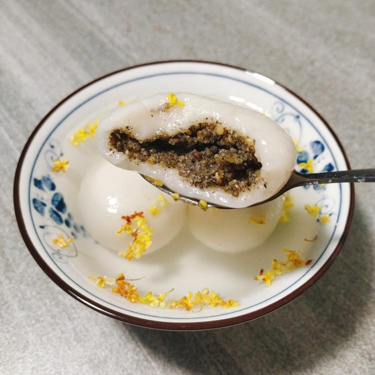 黑芝麻汤圆的做法
