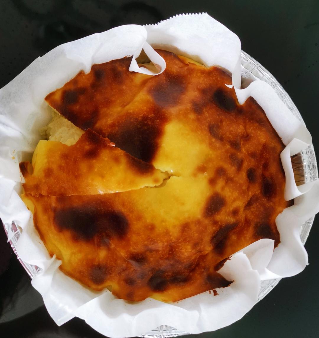 低卡酸奶巴斯克蛋糕