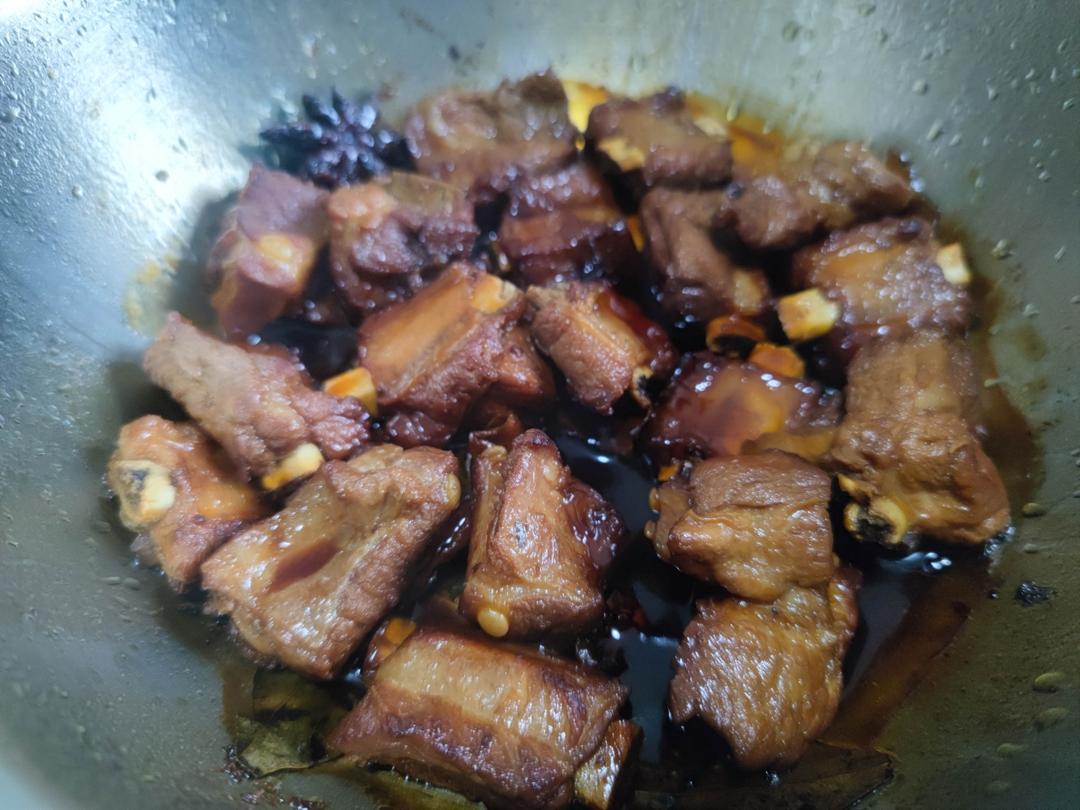 红烧排骨｜酱香浓郁