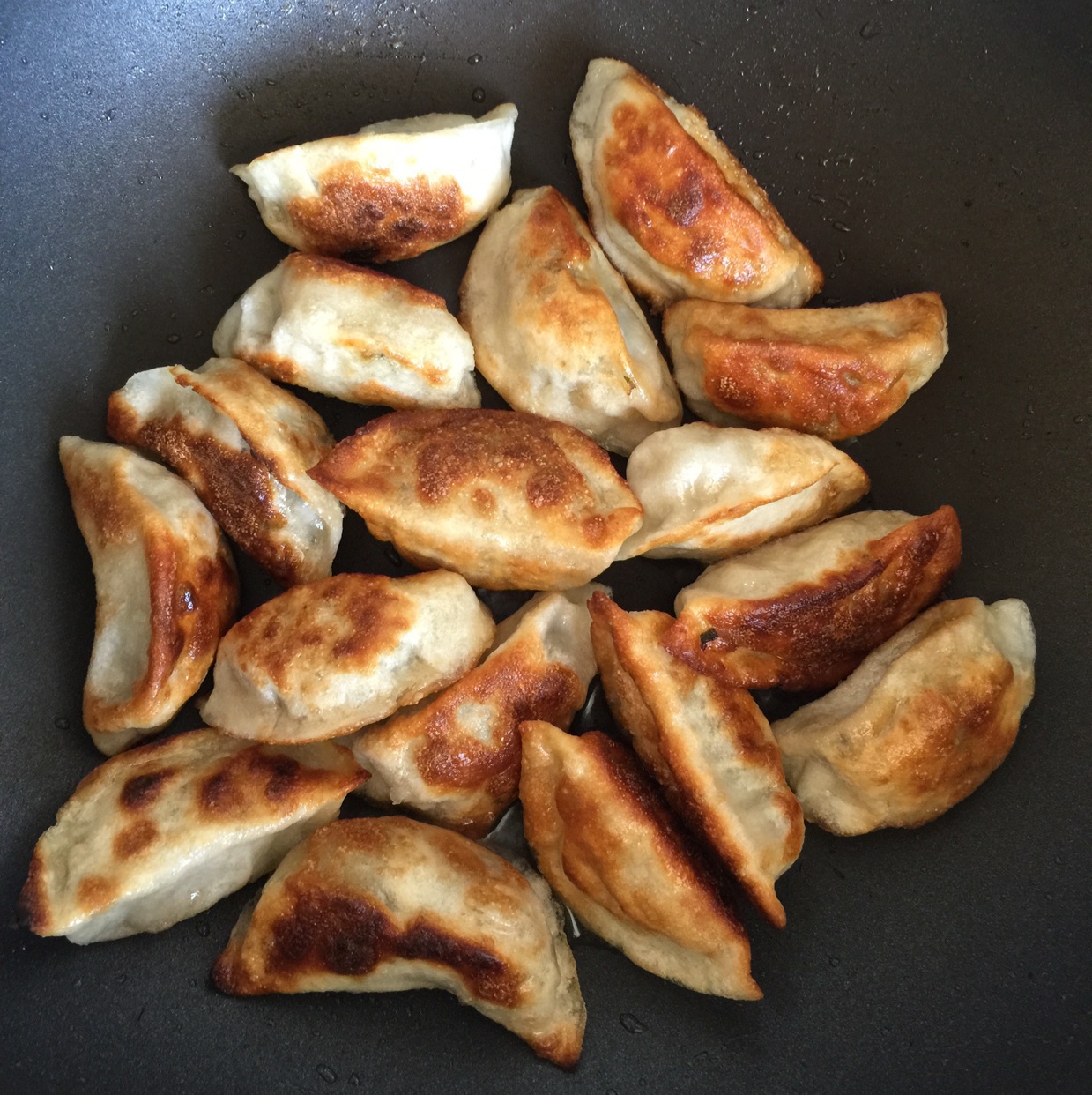 煎饺子