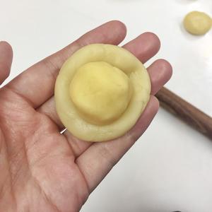 网红蛋黄酥（黄油版）的做法 步骤8