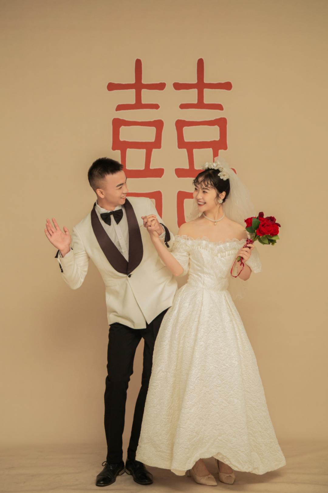 做自贡菜的川妹子