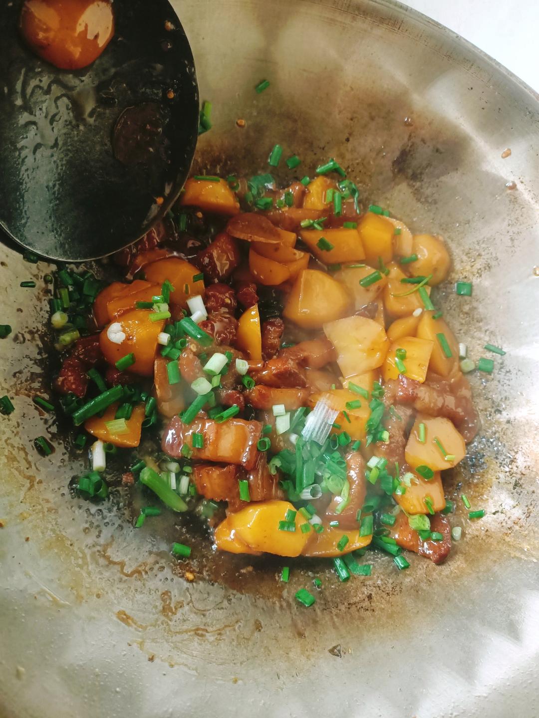 红烧肉炖土豆（丝毫不腻）