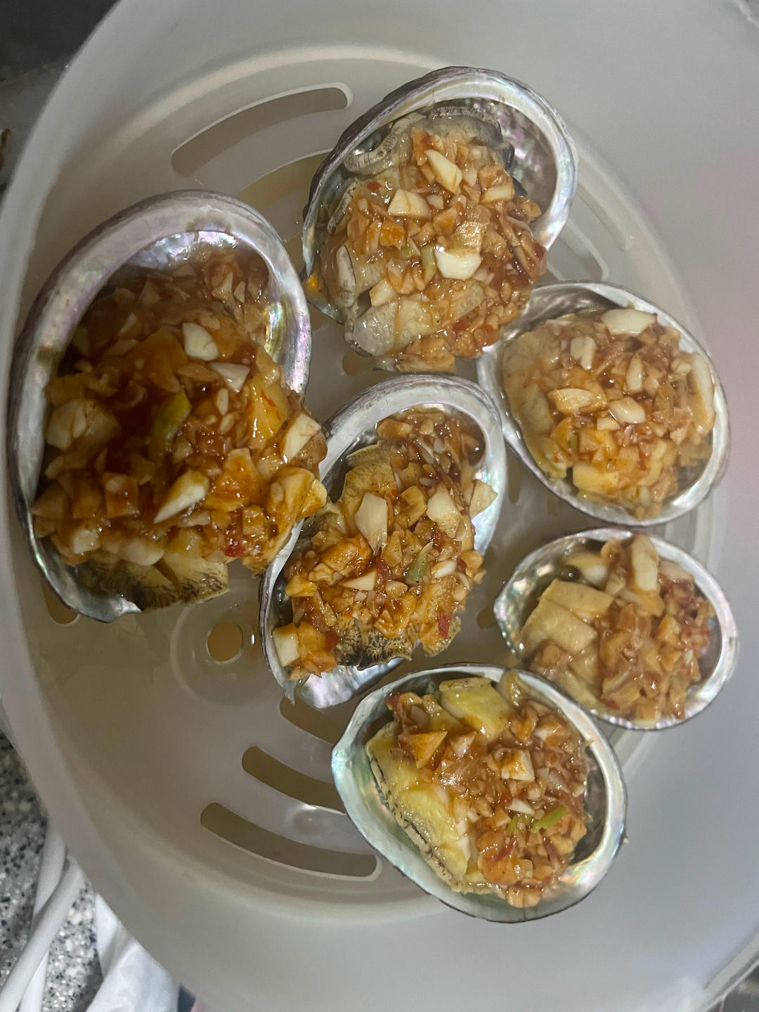 蒜蓉粉丝蒸鲍鱼