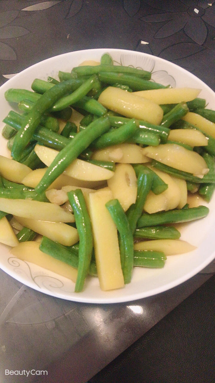 免过油的四季豆烧土豆🥔