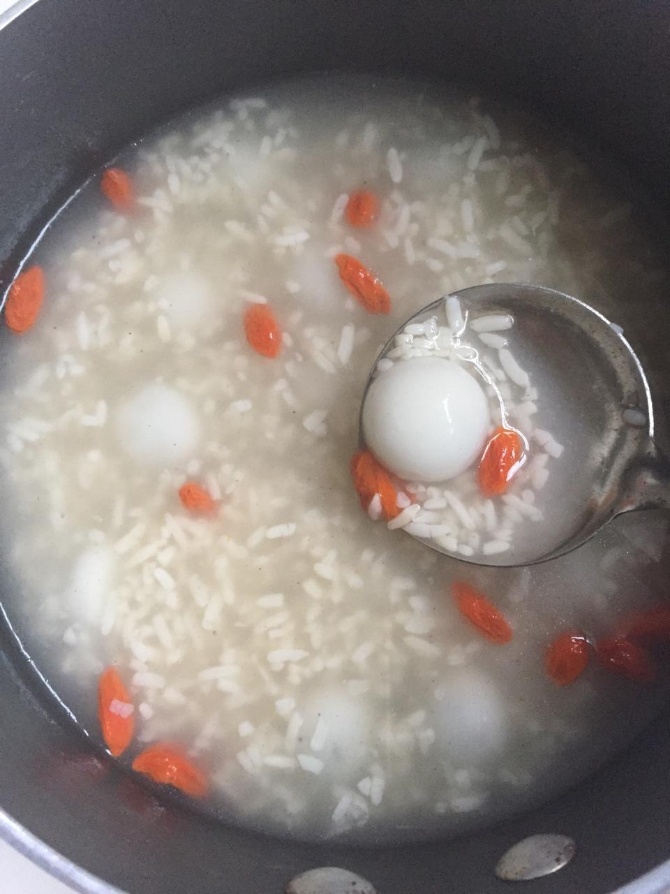 酒酿汤圆