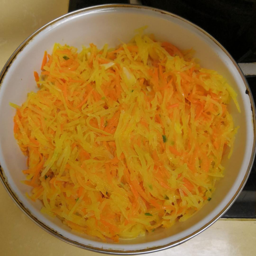 炒胡萝卜土豆丝