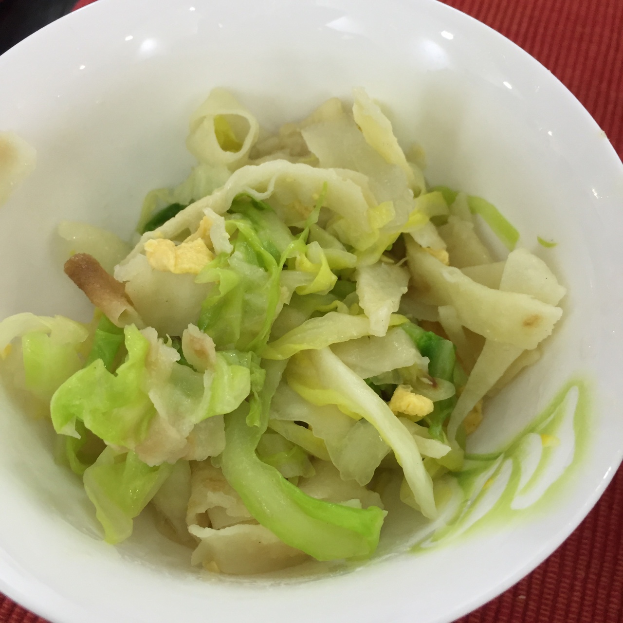 欣欣欣欣欣欣大王做的圆白菜鸡蛋烩饼