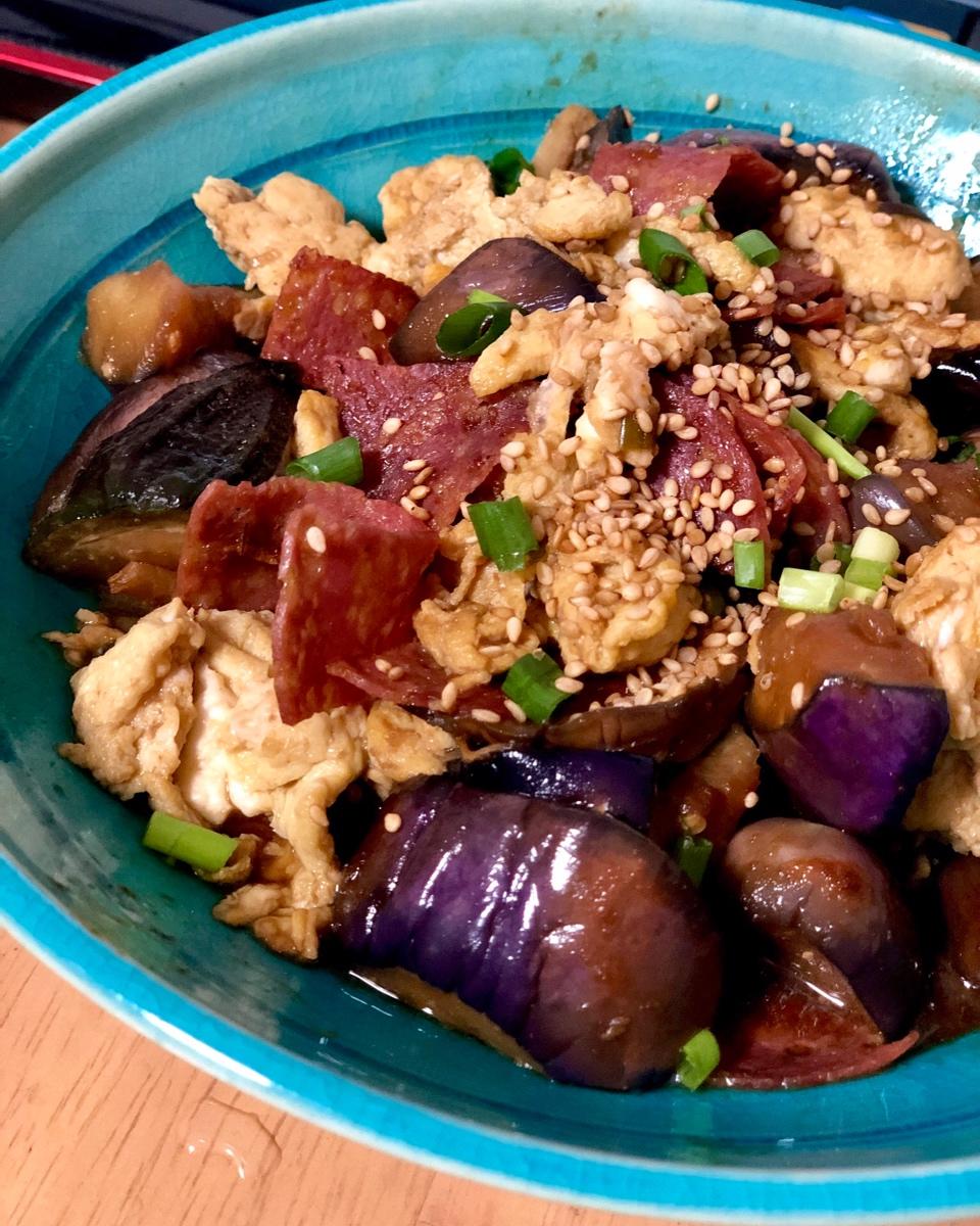 酱爆培根尖椒茄子