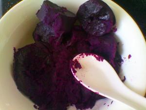 紫薯玫瑰馒头的做法 步骤3