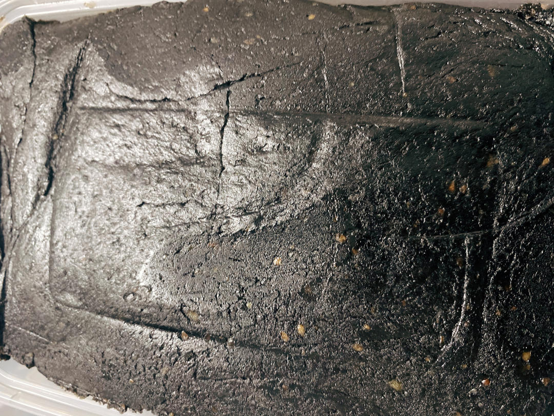 黑芝麻蛋黄月饼