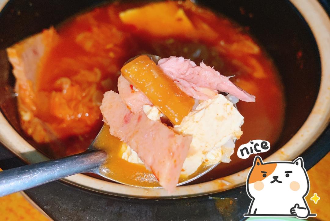 「超！」超好吃的又简单的泡菜豆腐汤