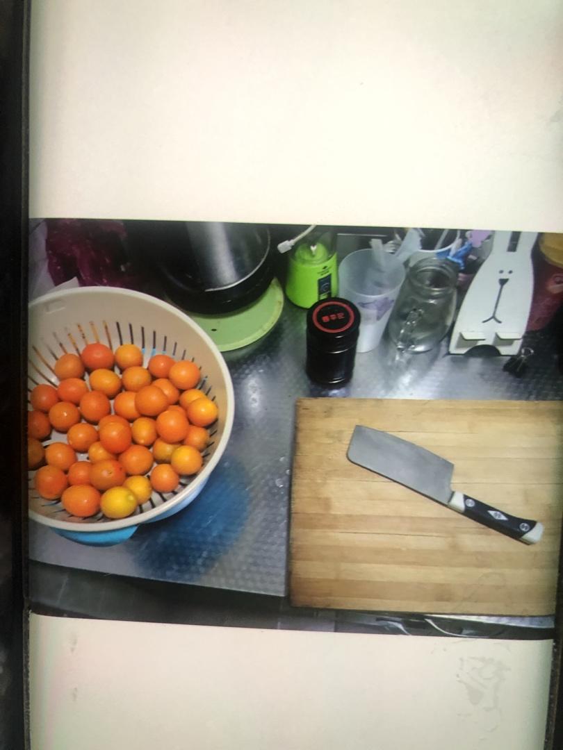 金桔酱润肺止咳化痰疗效好。金桔酱。