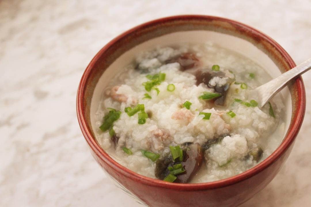 红魔鬼小姐做的皮蛋瘦肉粥 pidan & pork rice soup