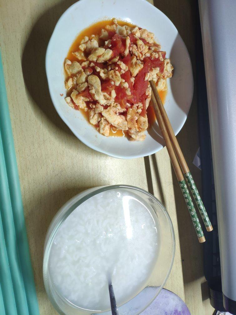 西红柿炒鸡蛋时，多加这一步，鸡蛋香嫩又入味