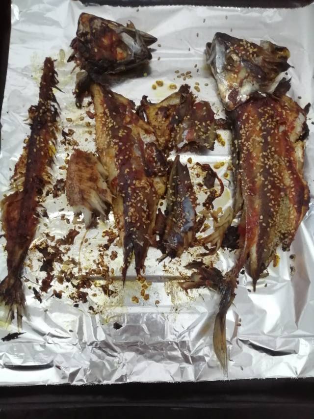 秘制香辣烤鲅鱼