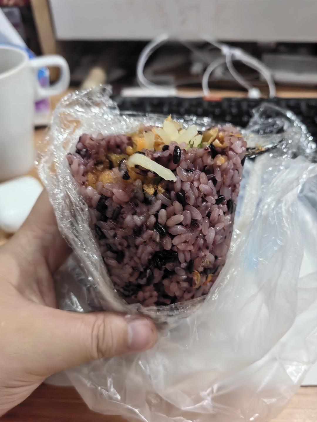 紫米饭团