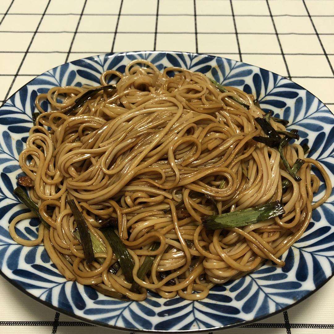 10分钟搞定的一碗葱油拌面