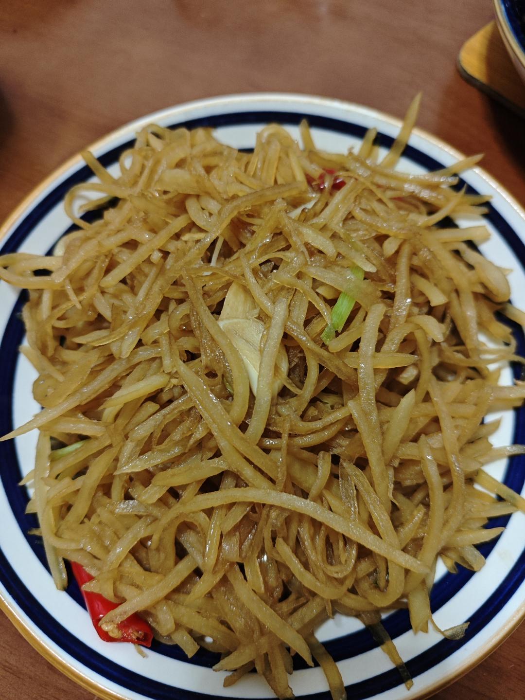 超级无敌下饭菜～酸辣土豆丝