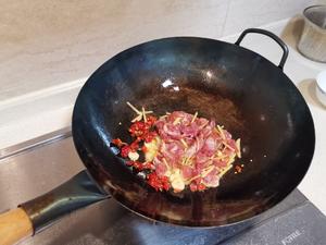 家常四季豆炒肉的做法 步骤4
