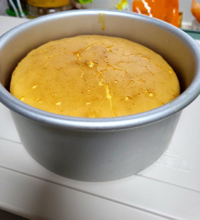 6寸戚风蛋糕超细腻新手简单零失败（美的烤箱水浴法）