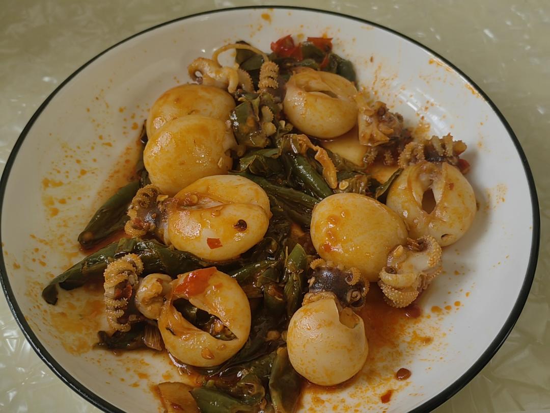 家常快手菜  酱爆墨鱼仔（15分钟搞定）