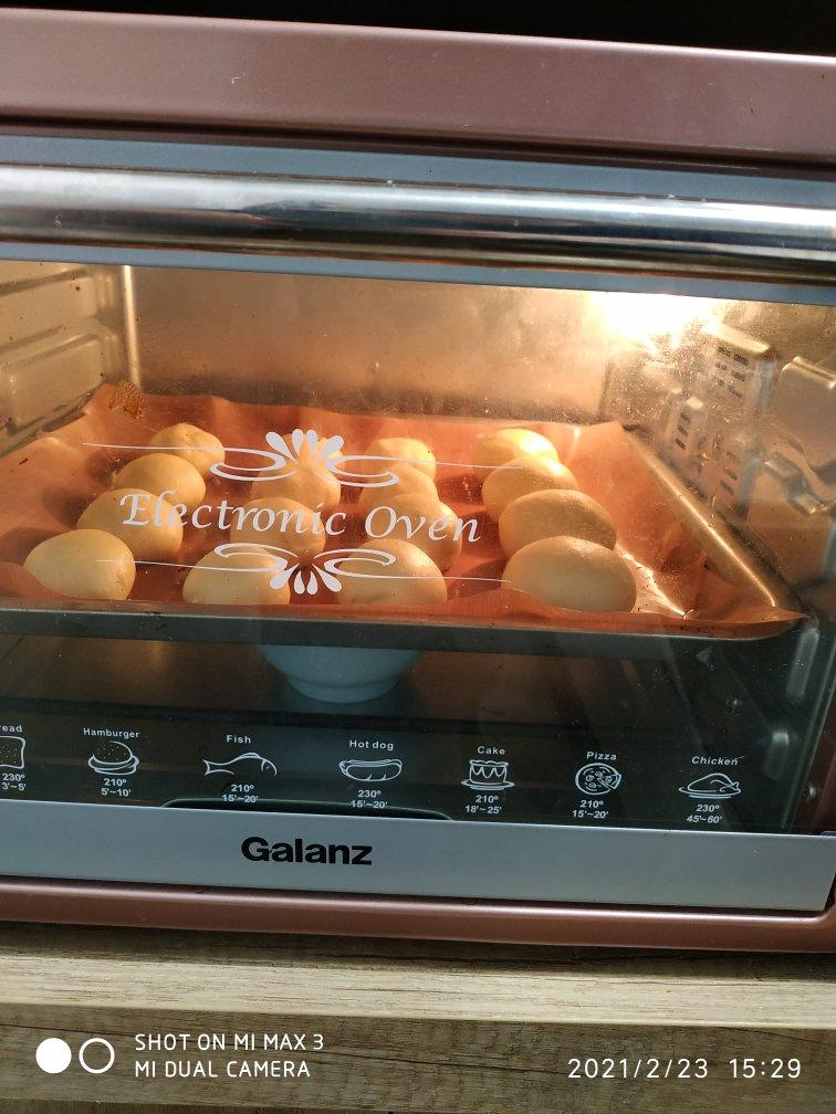 一次发酵，松软拉丝的牛奶小餐包