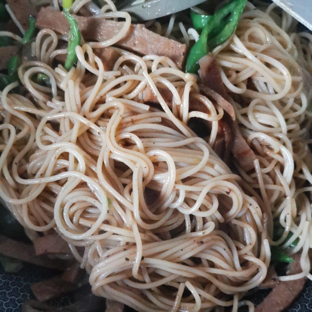 味道不输西餐厅的黑椒牛柳意面