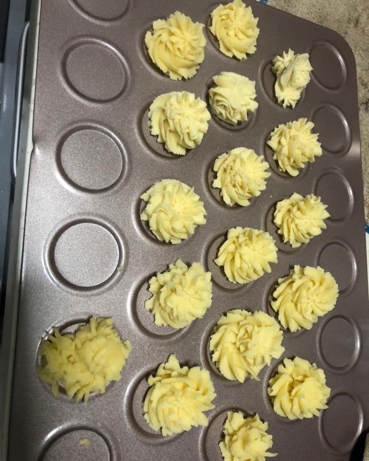 一抿即化酥到掉渣的珍妮曲奇云顶小花/烘焙视频饼干篇1