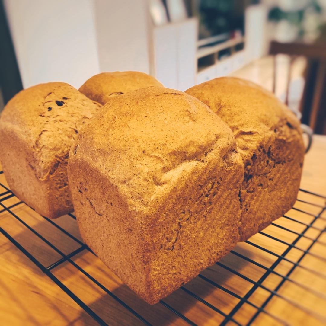 【健康烘培】超低卡黑全麦吐司