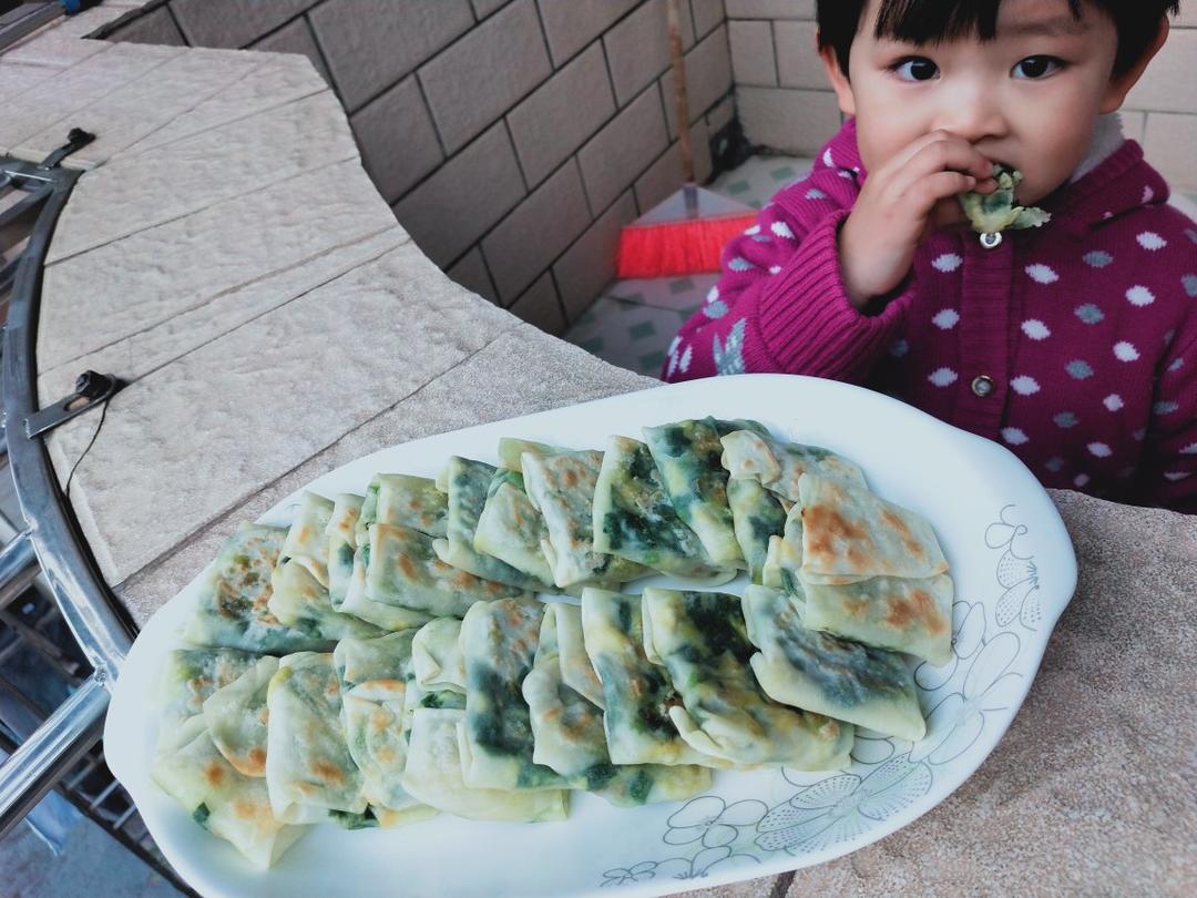 皮薄馅多的韭菜盒子