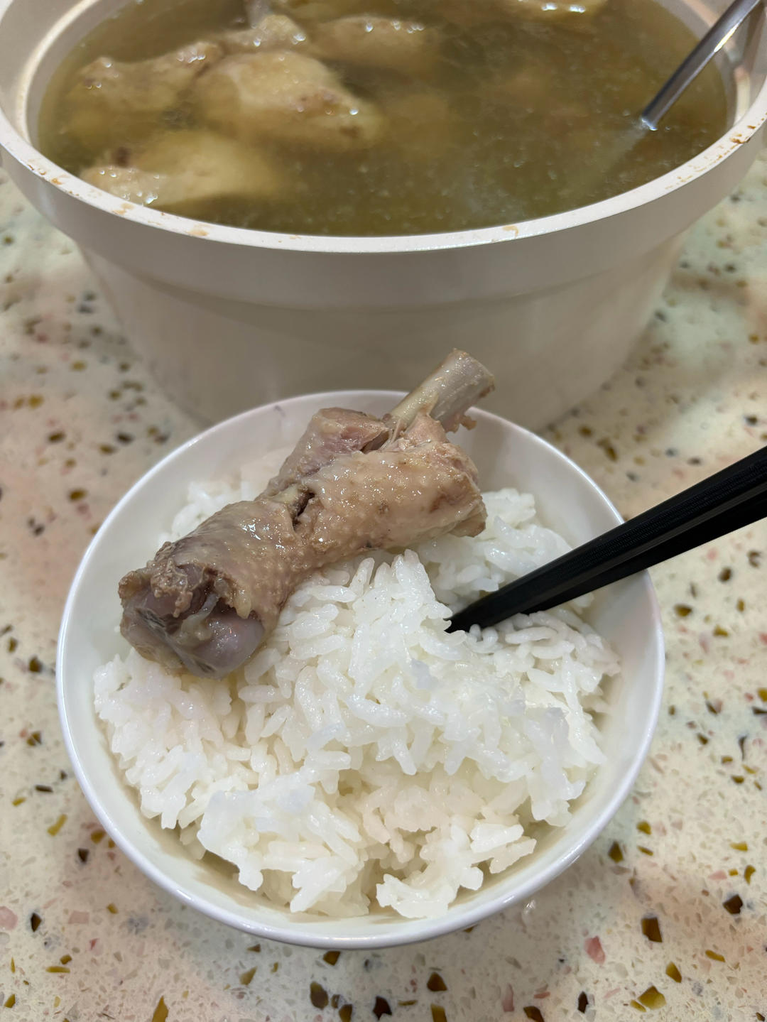 鲜美无敌：清炖鸡汤🐔