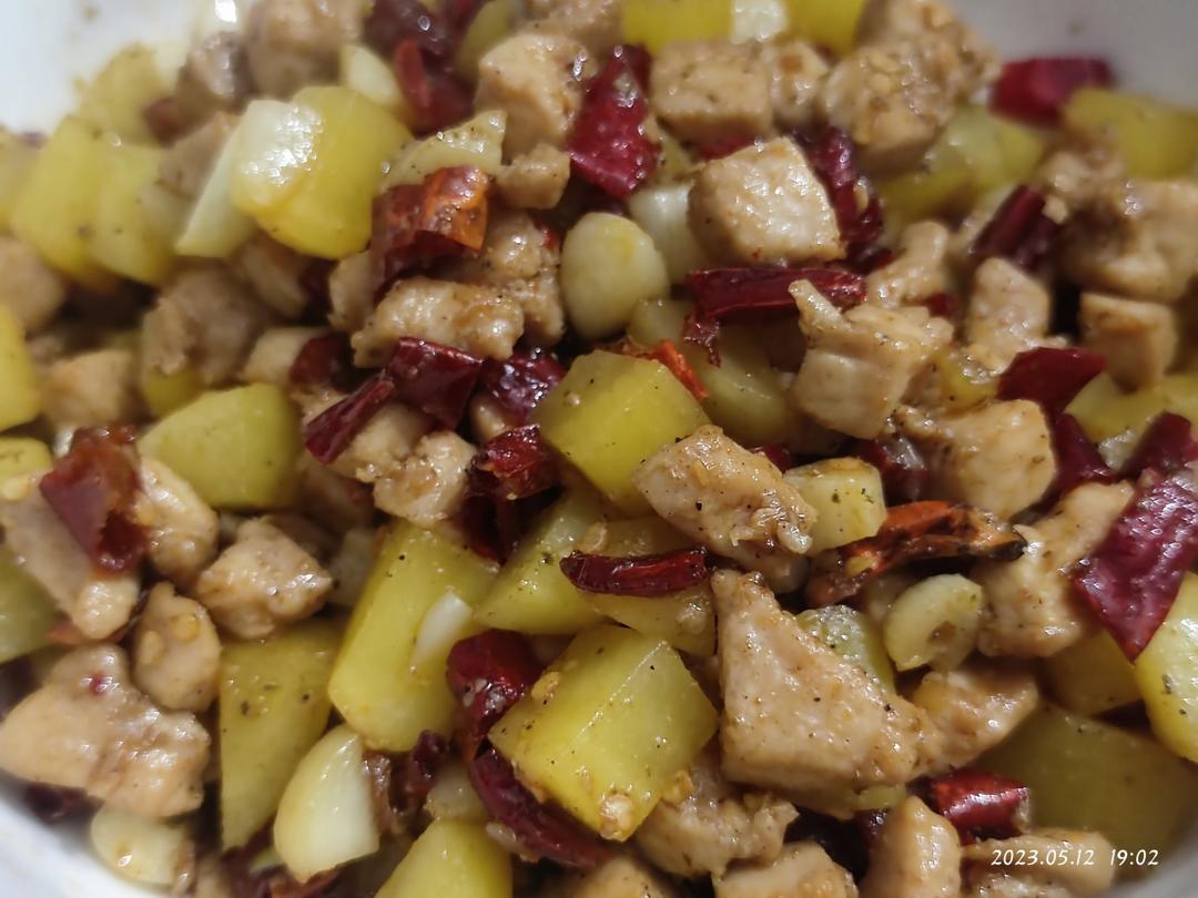 土豆烧鸡丁