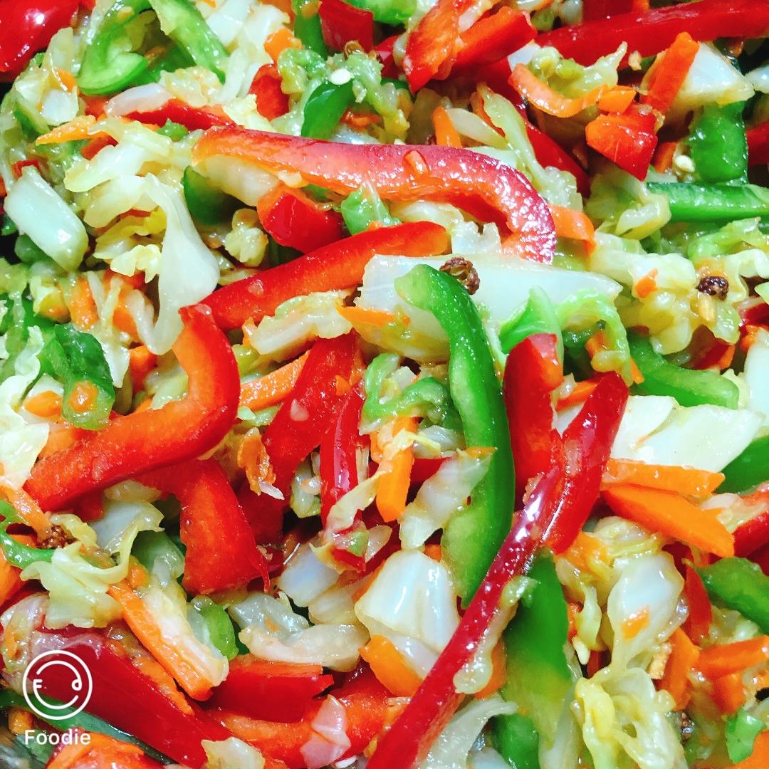 凉拌卷心菜（大头菜）