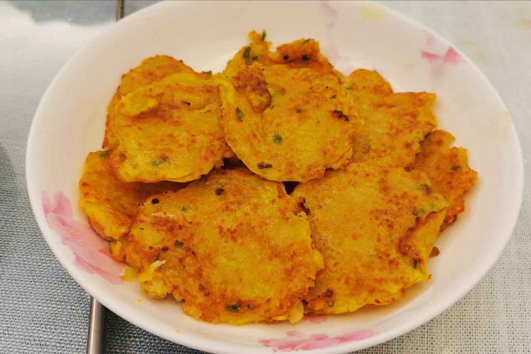 胡萝卜葱花土豆饼