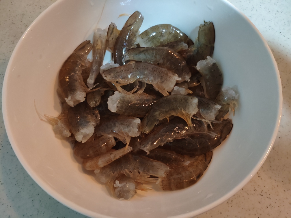 麻辣鲜香基围虾的做法 步骤2