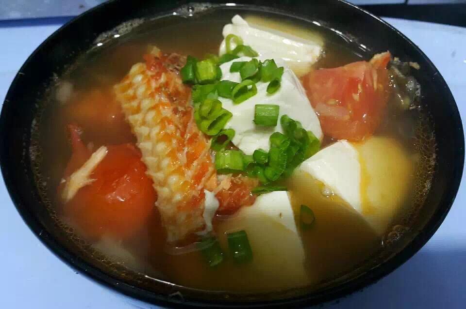 番茄三文鱼汤