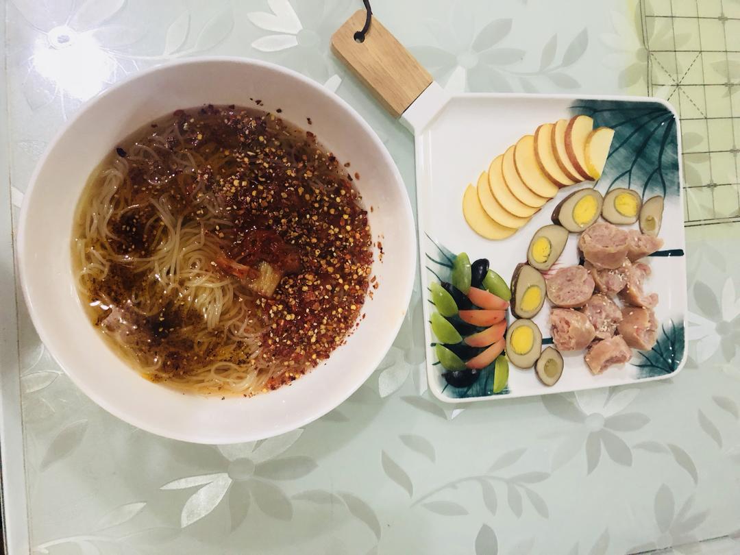 颜值高的冷面🍜的做法